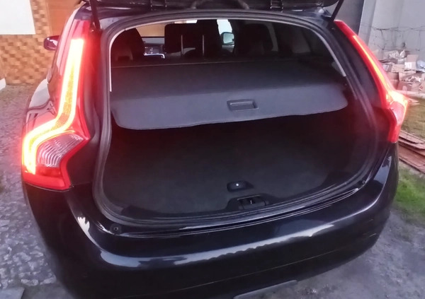 Volvo V60 cena 31600 przebieg: 233114, rok produkcji 2013 z Choszczno małe 596